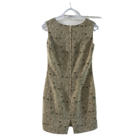 Neutral Floral Midi Dress - Picture 3 of 4